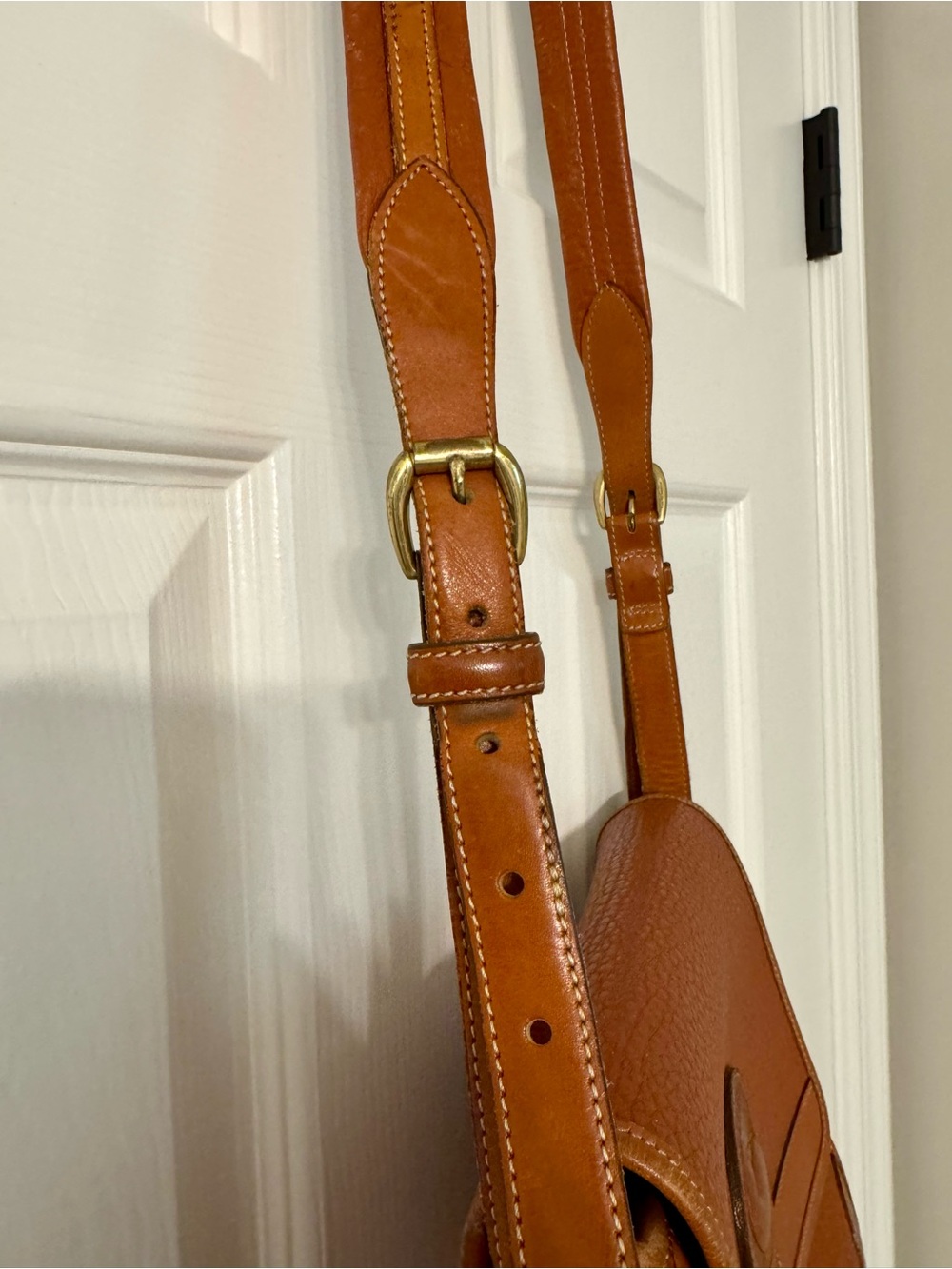 Vintage Dooney & Bourke Brown Leather Pebbled Crossbody Buckle Closure Purse Bag - Picture 5 of 14